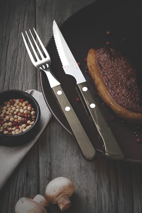Lifestyle image Tramontina 8 piece steak cutlery set